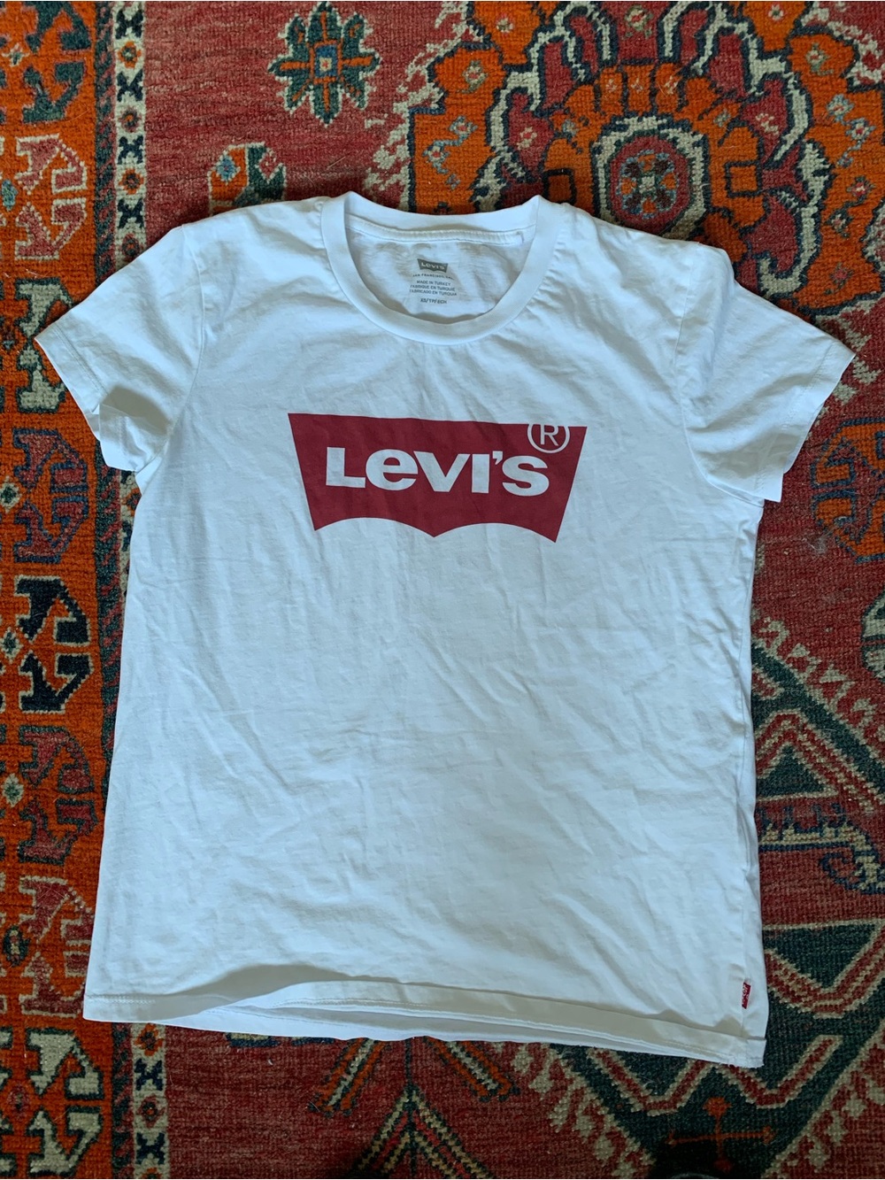 Levi's White Tee with Gray Logo Print